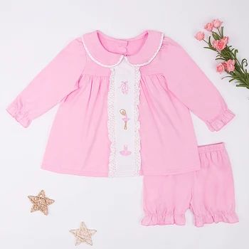 2023 Новый дизайнерский комплект для маленьких девочек, Розовый топ с вышивкой, Короткие брюки с цветочным принтом, детская одежда