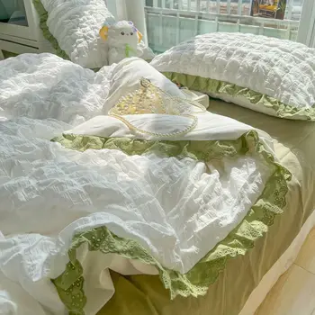 Маленький комплект из выстиранного хлопка Fresh Princess Fengshui из четырех частей, простое стеганое одеяло для студенческого общежития